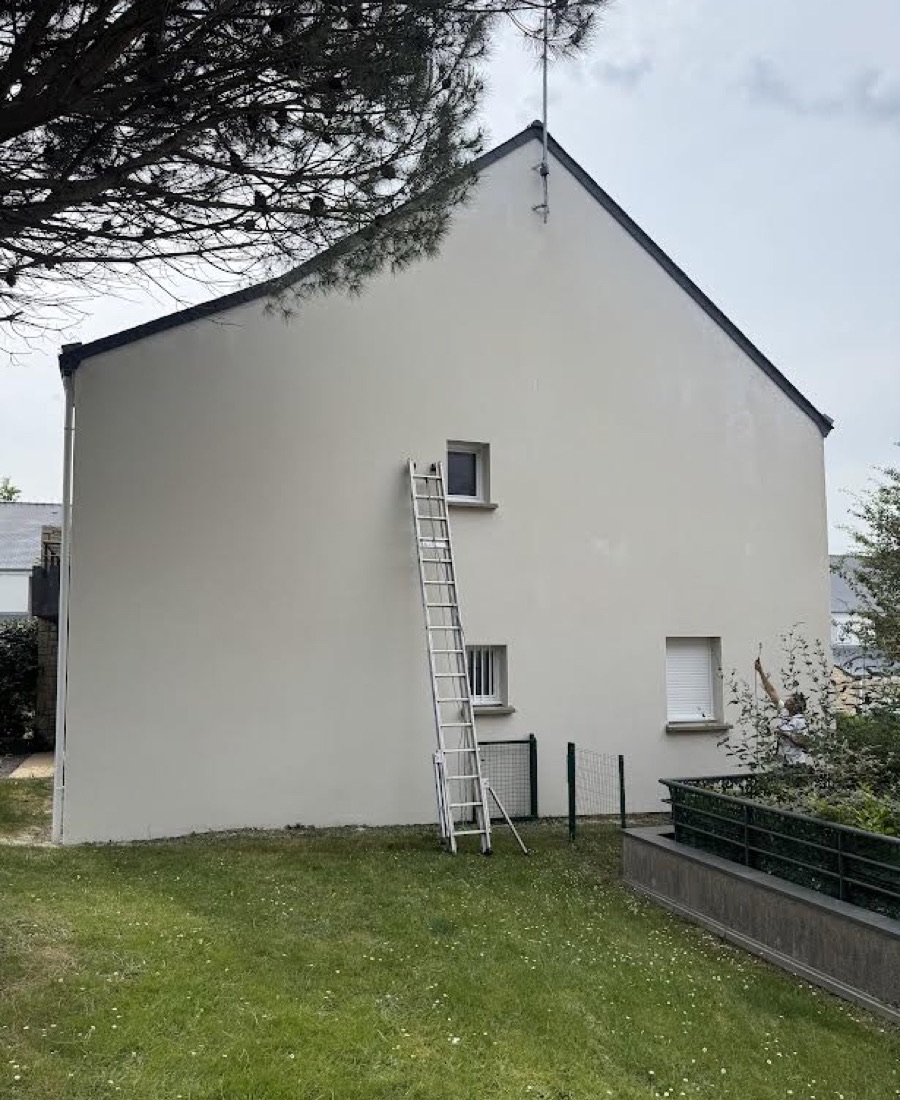 Façade ravalée et nettoyée à Vannes